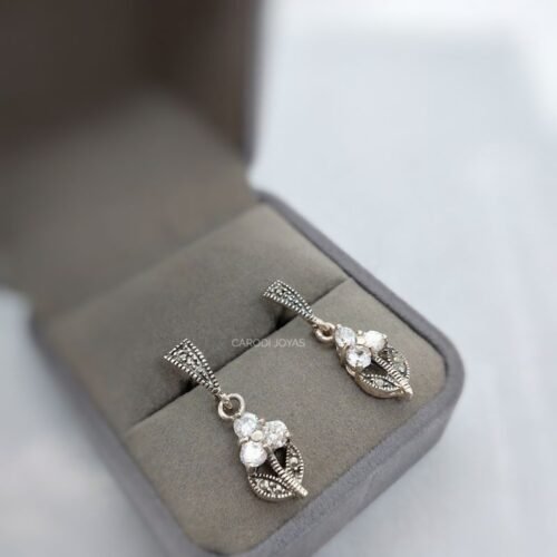 Aretes de Plata para mujer. Flor colgante