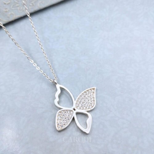 Collar de mariposa de plata para mujer. Aplicaciones de circones blancos